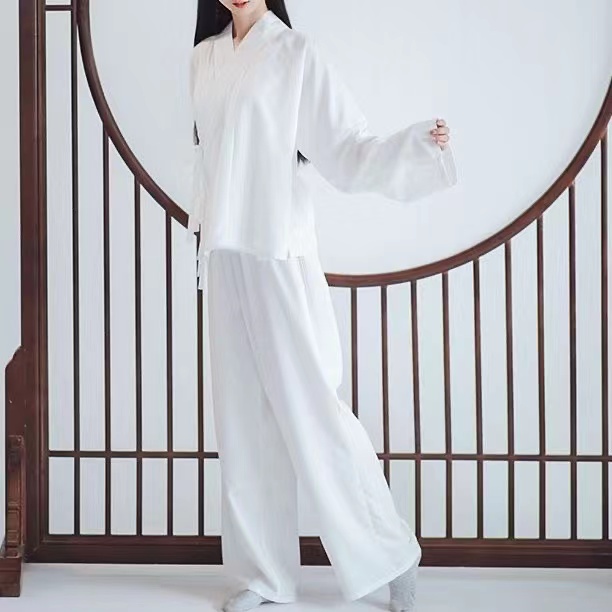 Hanfu ชุดคลุมรอบคอปกสีขาวแบบดั - Ethnic Gown บทวิจารณ์และราคา