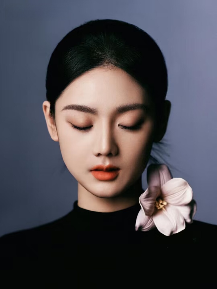 ชุดถ่ายภาพบุคคลสีดำเรียบหรูทัน - New Ethnic Fashion บทวิจารณ์และราคา