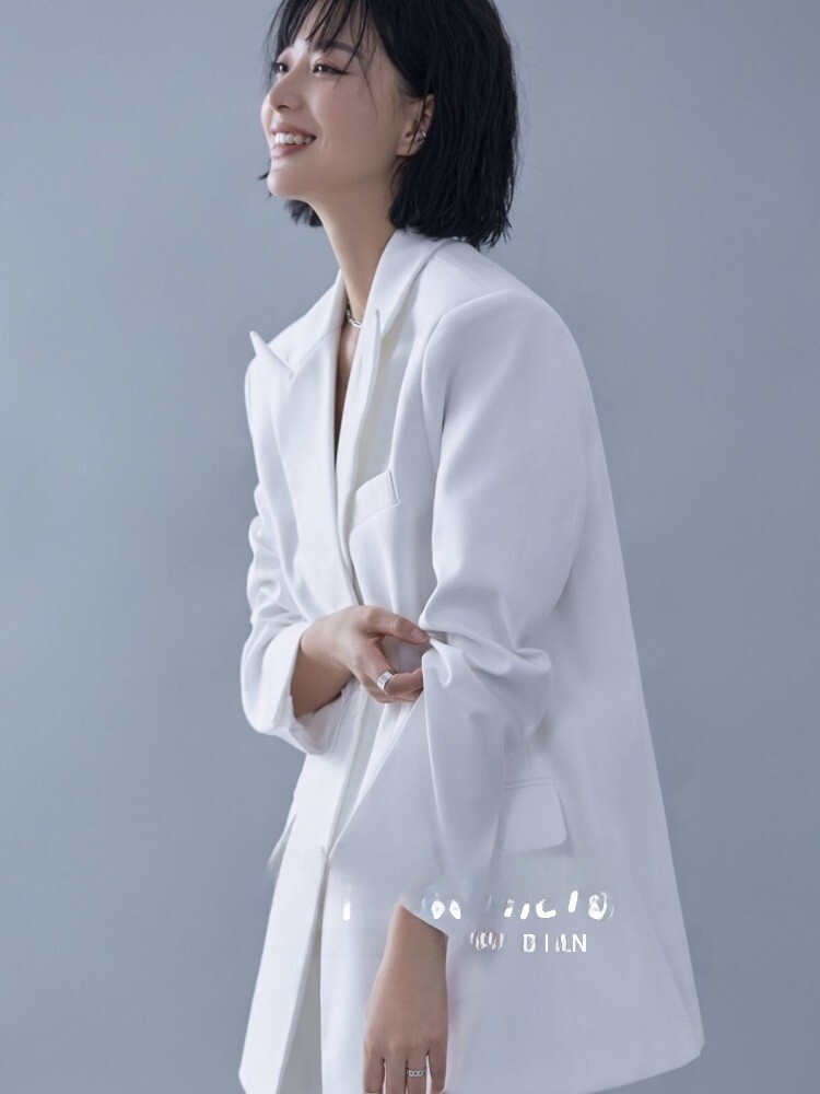 นิตยสารแฟชั่นธีมชุดสูทสีขาว ภา - Ethnic Fashion Magazine บทวิจารณ์และราคา